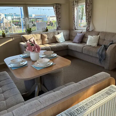 Beech Rise, Primrose Valley, *