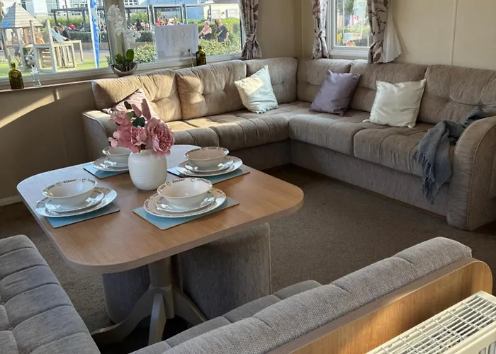 Beech Rise, Primrose Valley, *